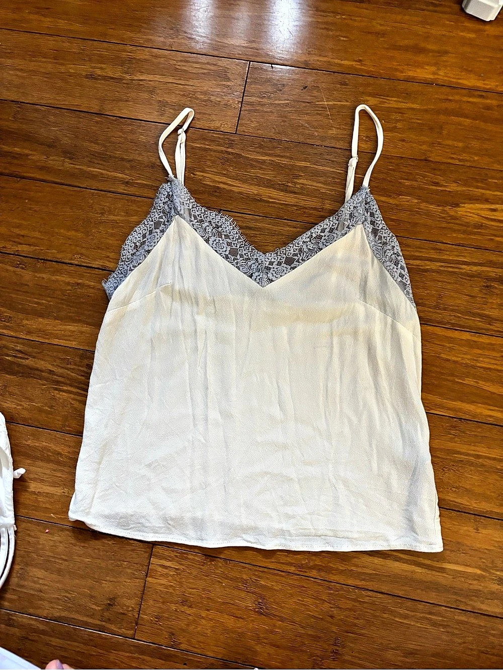 Forever 21 Lace-Trim Cami Tank Top Camisole in White & Gray Size Medium